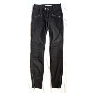 3/$20💕H&M Skinny moto zip jeans